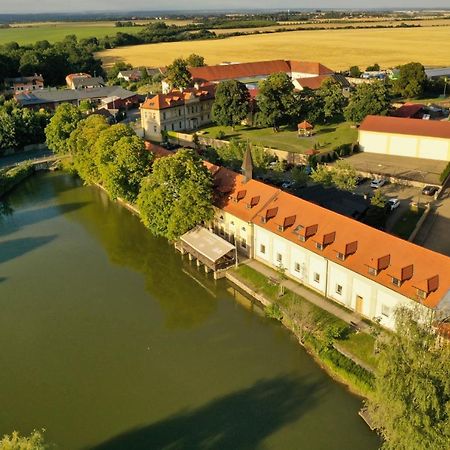 Hotel Certousy Prag Dış mekan fotoğraf